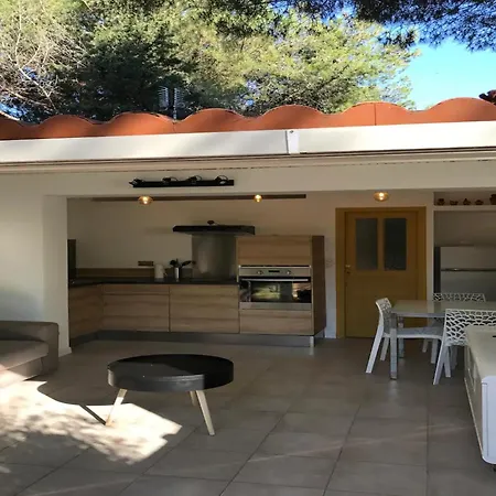 Bungalow A Few Steps From The Beach Semesterbostad *